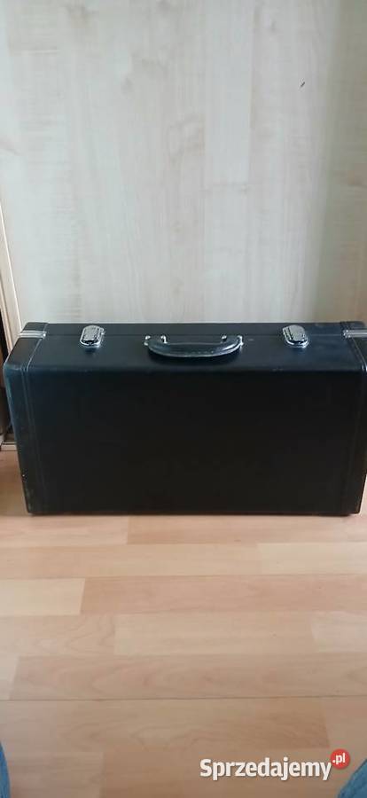 Stary twardy futerał na trabke blaszane sprzedam