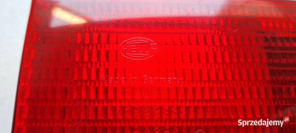 Lampa tylna wewnętrzna lewa 4A0945093 Audi 100 pomorskie Luzino