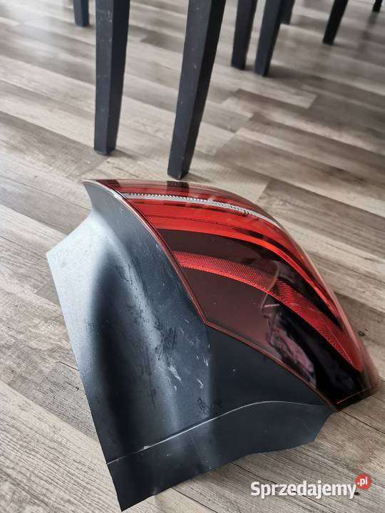 MERCEDES GLA W156 LIFT LAMPA LEWA TYŁ TYLNA LED Pielgrzymka