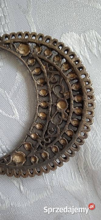 NASZYJNIK Z ANTYCZNYM MEDALIONEM Piła