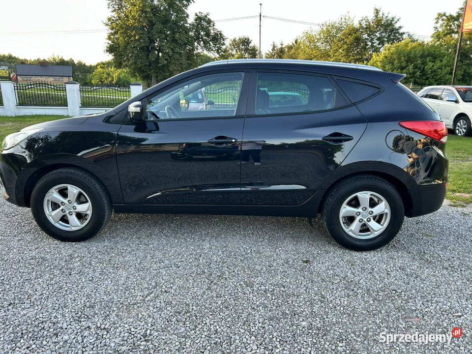 Hyundai ix35 130 20 MPI czarny mazowieckie Nowe Iganie