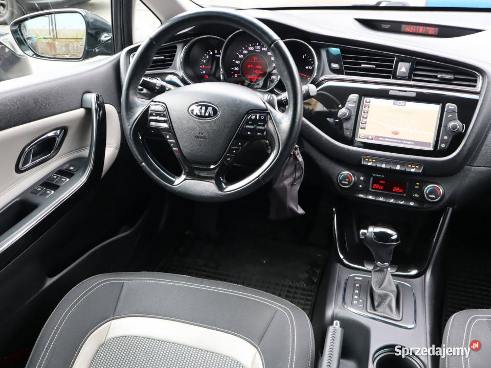 Kia Ceed 16 CRDi nieuszkodzony śląskie Katowice sprzedam