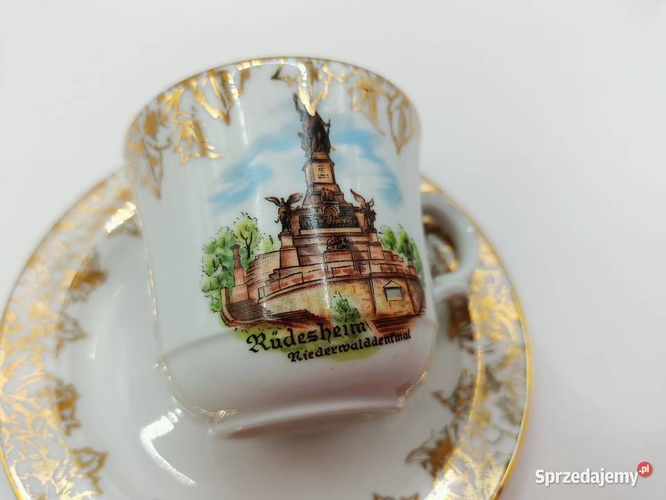 Filiżanka ze spodkiem biała porcelana girlanda Porcelana i szkło Zamość