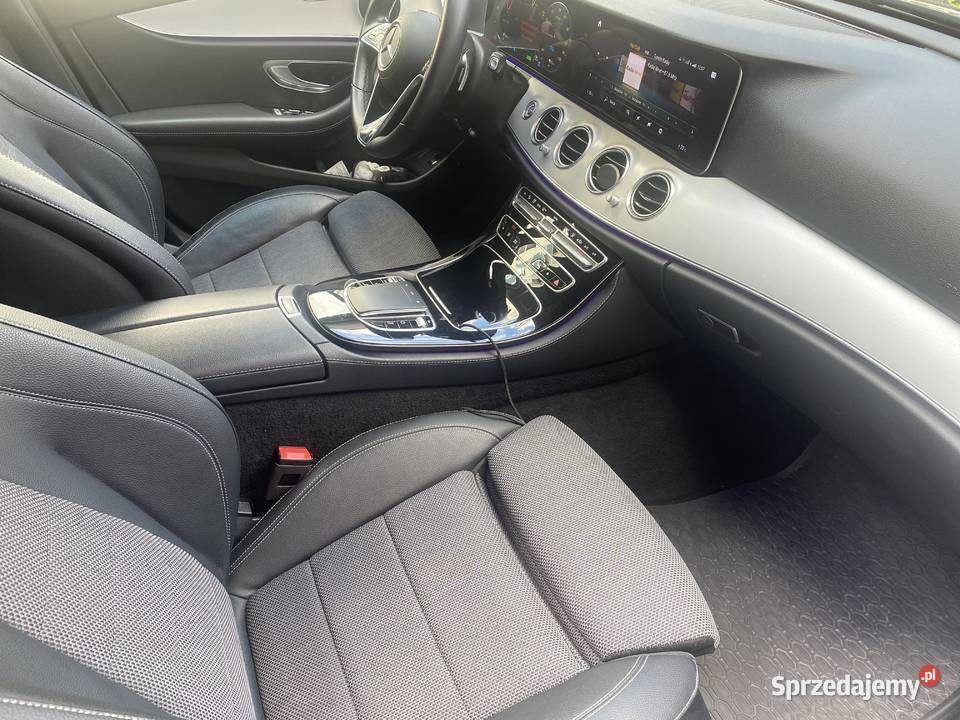 pranie tapicerek samochodowych w łomiankach