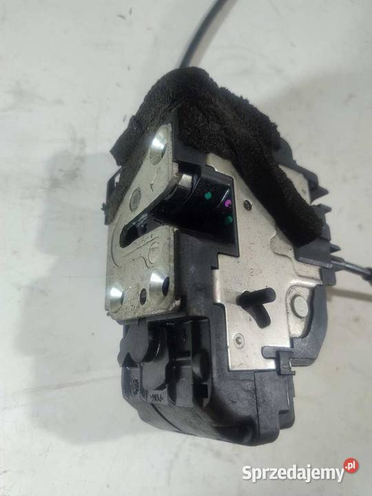 ZAMEK DRZWI LEWY TYŁ 3 PIN INFINITI EX30D