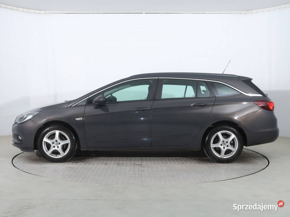 Opel Astra 14 T 4/5 Piaseczno
