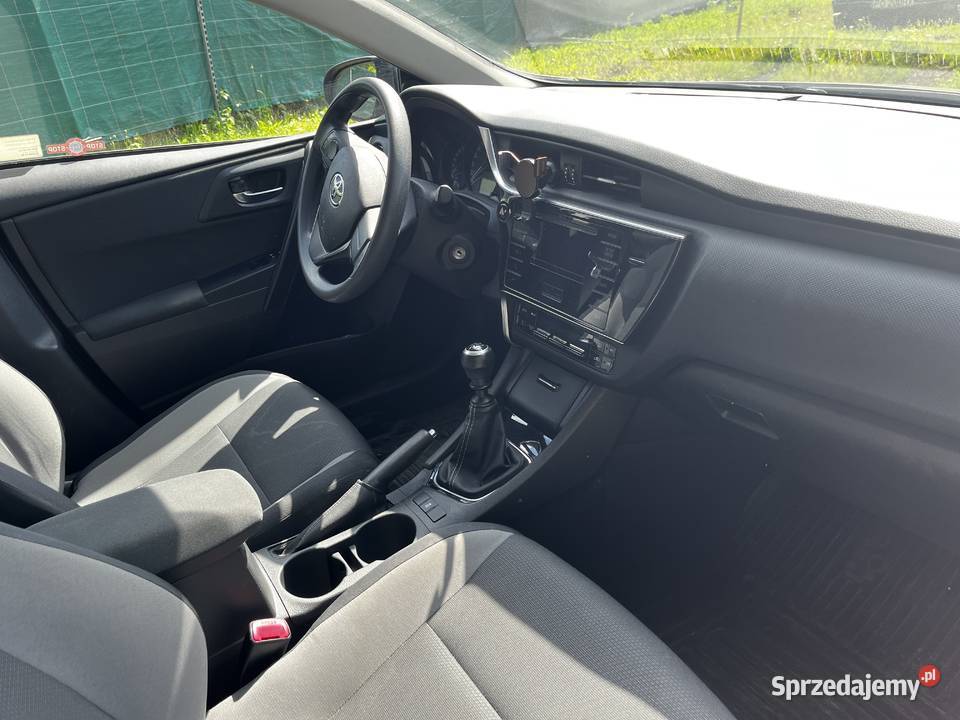 Toyota Auris 2015 Poznań sprzedam