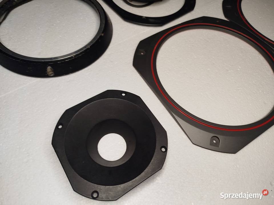 Aluminiowe i plastikowe pierścienie Unitra Zgierz