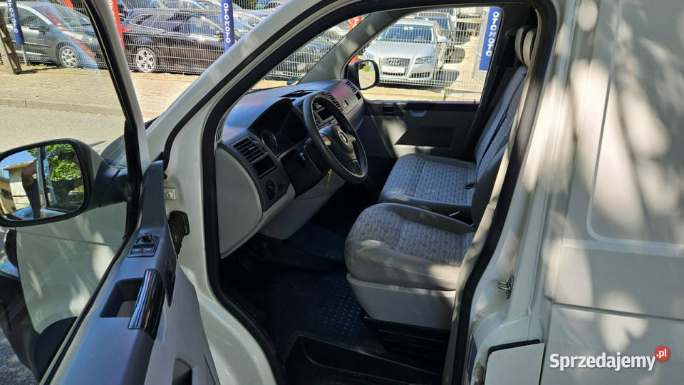 Volkswagen Transporter Bezwypadkowy Stan nieuszkodzony Szczecin