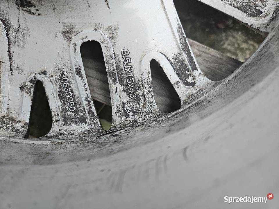 Sprzedam oryginalne felgi Volvo R15