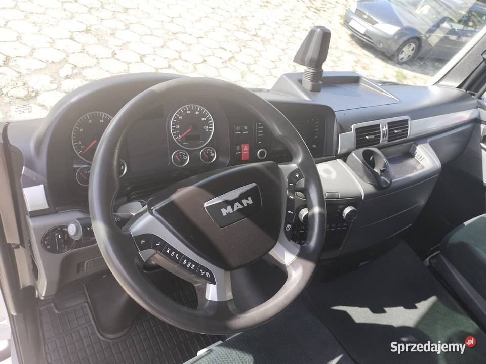 MAN TGM 15250 KONTENER IZOTERMA SYPIELKA WINDA pneumatyczne zawieszenie
