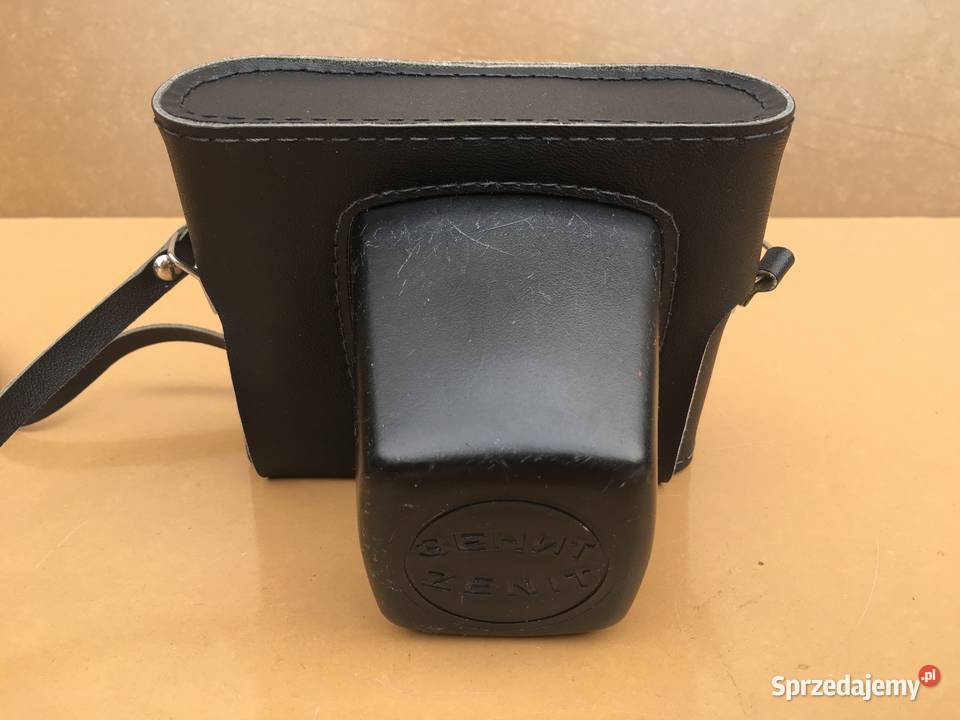 Aparat fotograficzny lustrzanka Zenit ET Helios