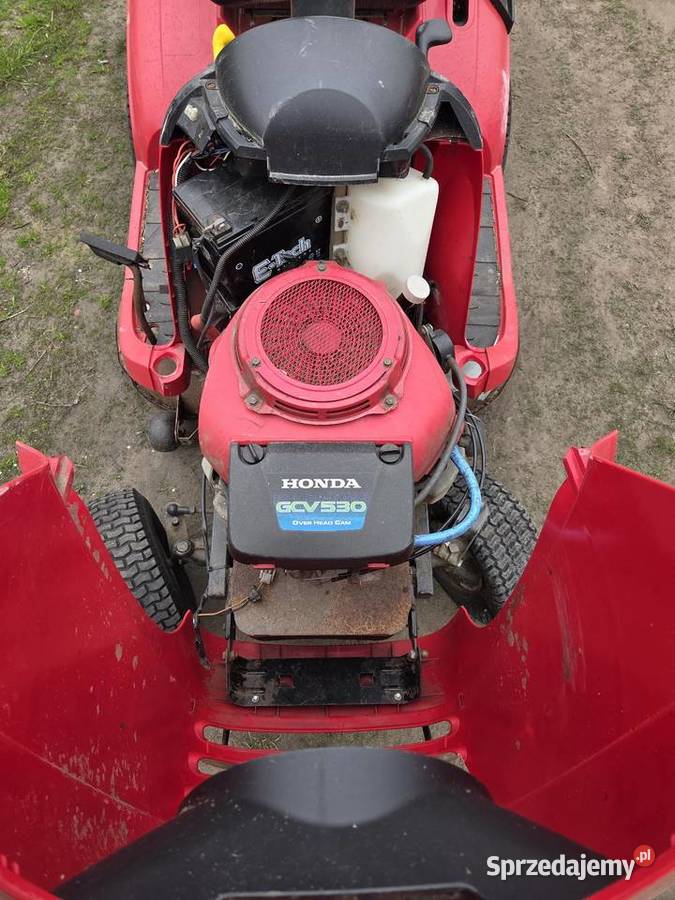 Honda 2417 czesci kosisko Błotnik koszt sprzedam