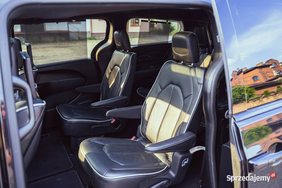 Chrysler Pacifica LIMITED S 2020 FULL 46 000 Chrysler Tomaszów Lubelski