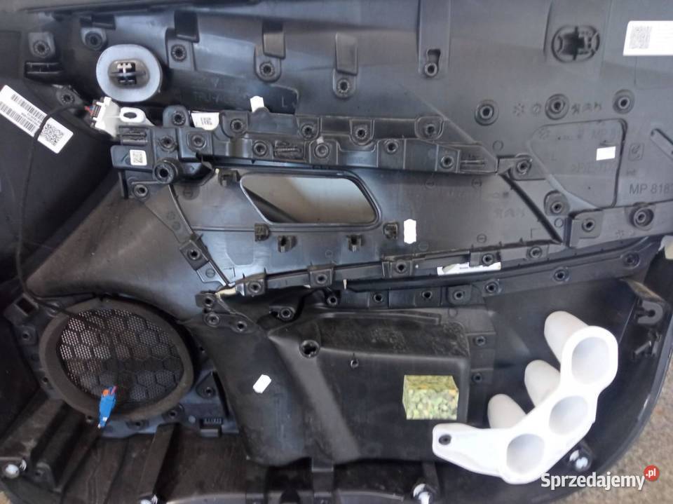 TAPICERKA BOCZEK LEWY PRZÓD KIEROWCY EU Peugeot