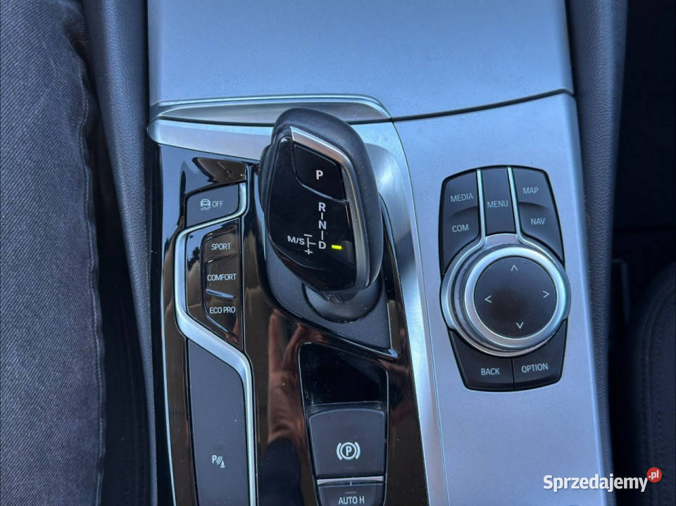 BMW 520 G30G31 20172023 Sadlno