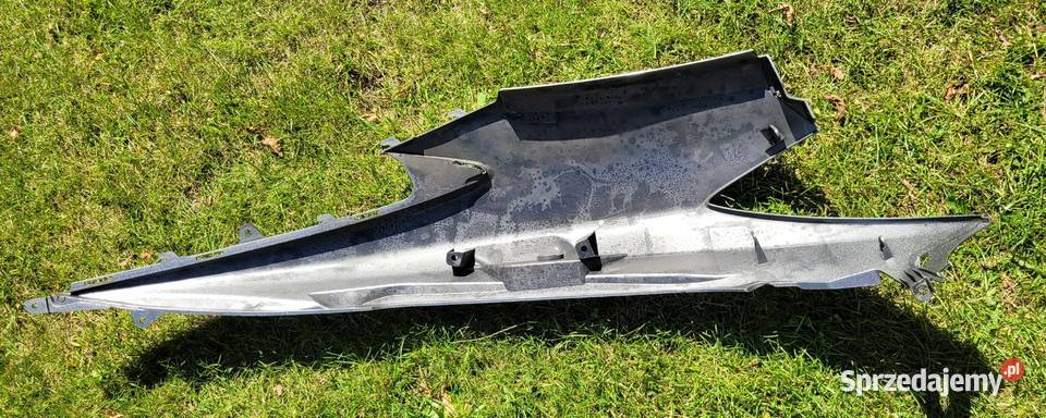 zadupek oslona plastik bok boczek lewy SUZUKI Piła