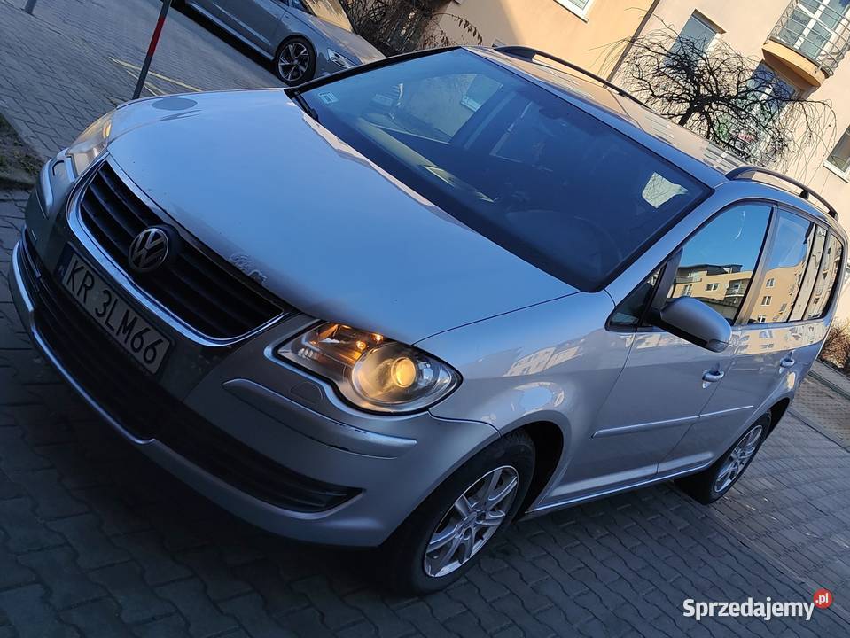 Volkswagen Touran 20 TDI 2007r Trendline
