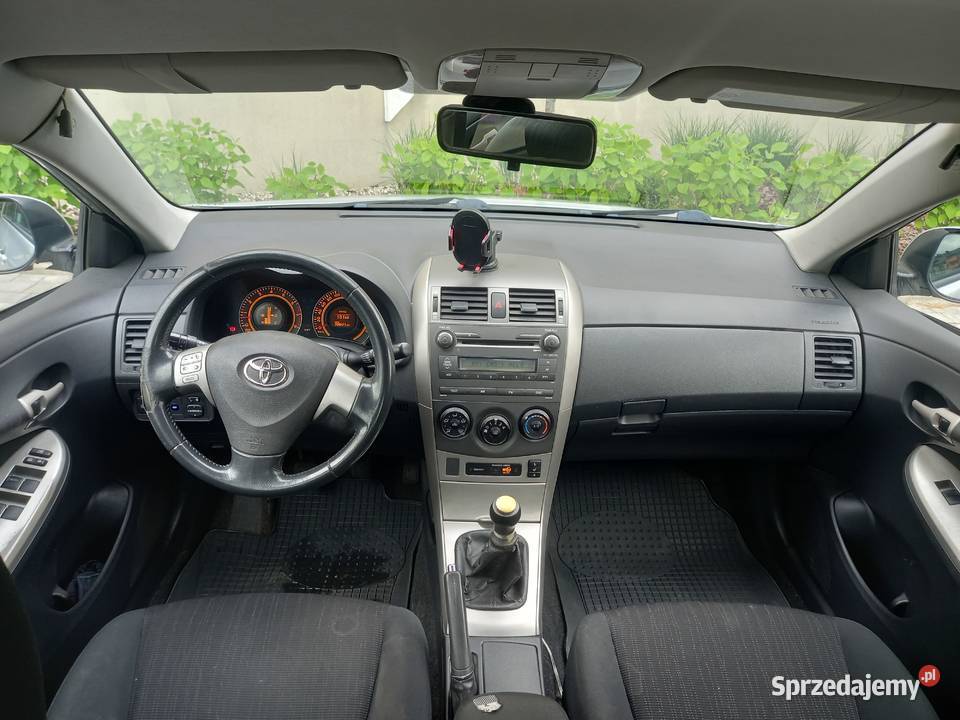 TOYOTA COROLLA E15 2008r 16VVTi Polski Salon sprzedam