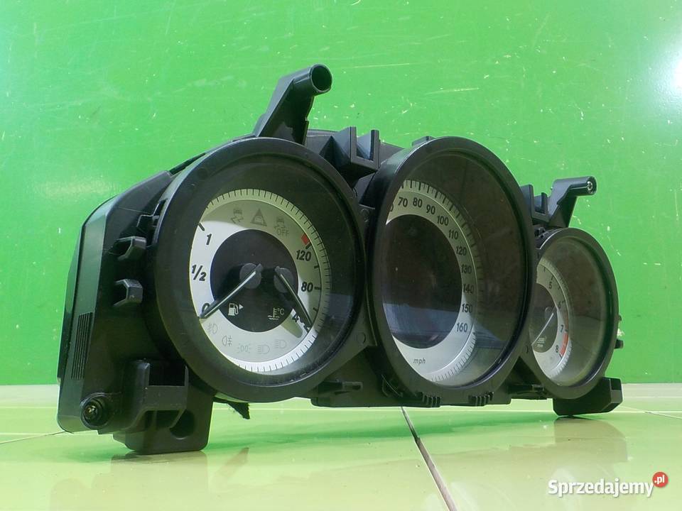 MERCEDES C W204 C204 13r 16 B COUPE 2D licznik Liczniki i zegary Suków