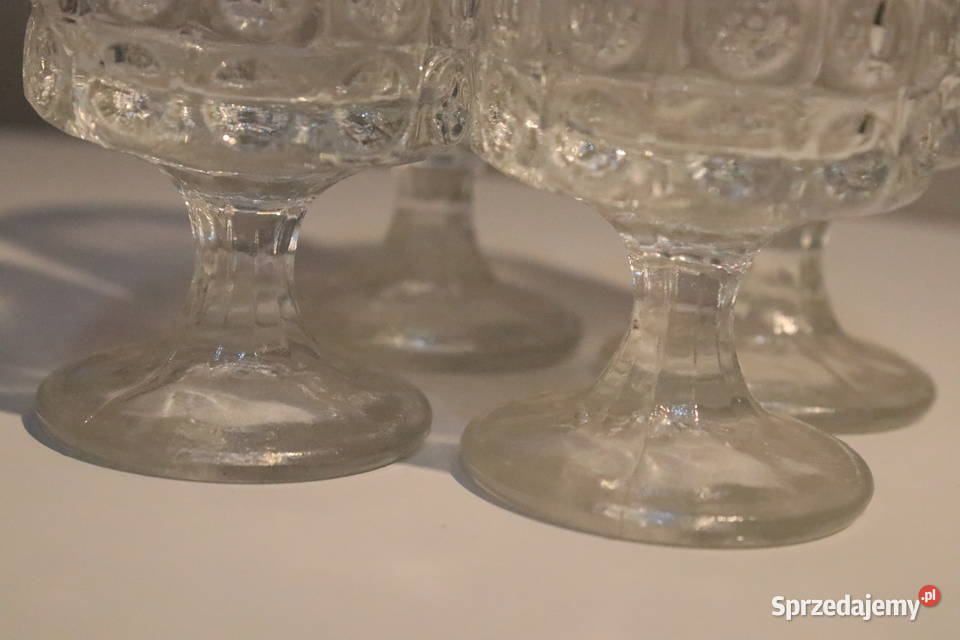 Kryształowe kieliszki na nóżce PRL Wrocław sprzedam