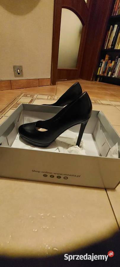 Piękne nowe czarne szpilki Łódź