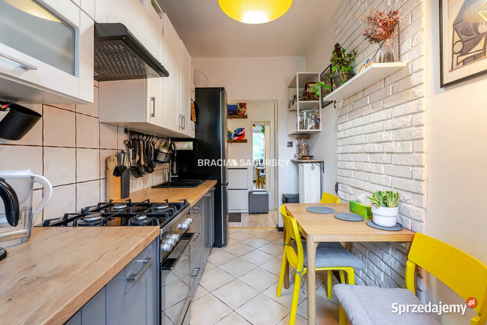 sprzedaży mieszkania Kraków os Handlowe 5132 sprzedam