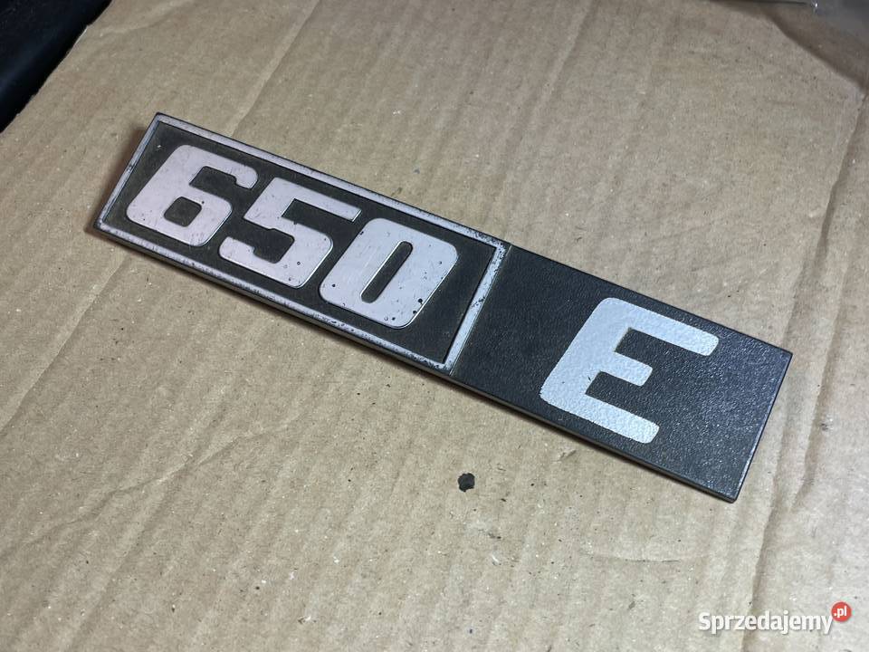 Emblemat 650 E Fiat 126p maluch na tylną klapę Strzegom