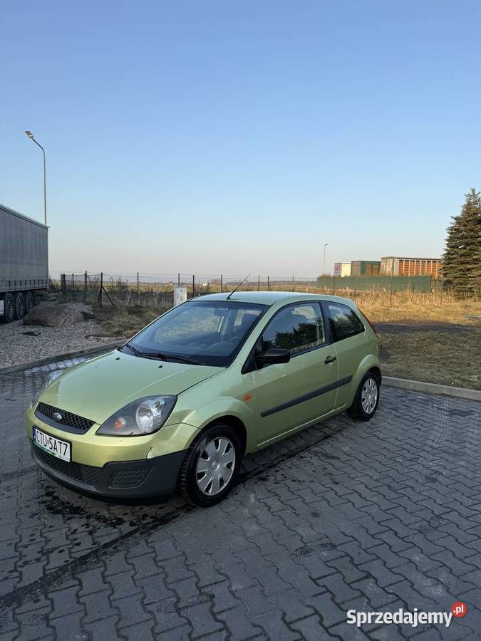 Ford Fiesta MK6 16 TDCi 2006 manualna Cekcynek