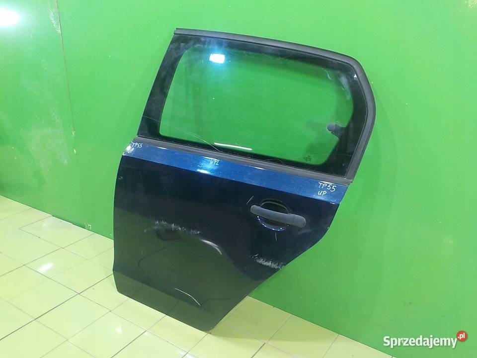 VW UP 10 B 13r 5D drzwi lewe tyl kompletne Drzwi Motoryzacja Suków sprzedam