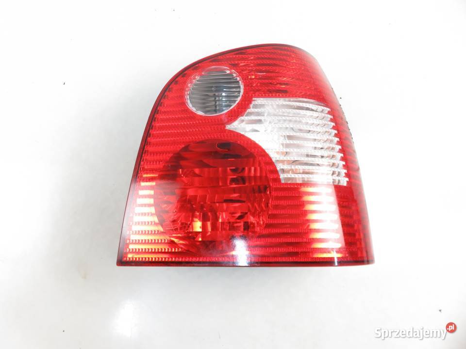 LAMPA PRAWA TYLNA VW POLO IV 9N 6Q6945096B osobowe Lampy tylne