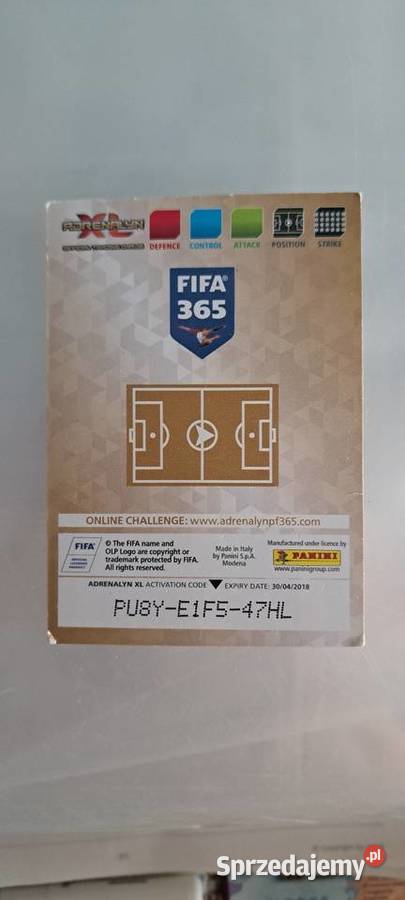 Karta panini Messi i Iniesta Centrum Zdrowia Dziecka