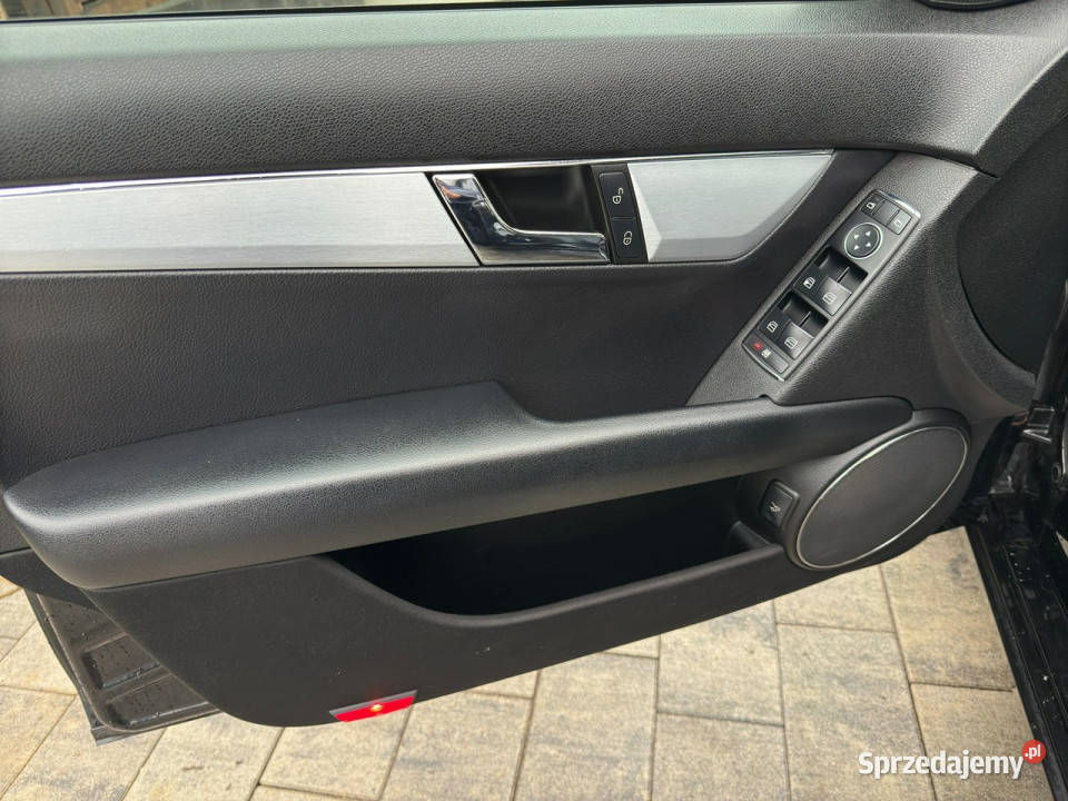 Mercedes C 180 zadbana 100 oryginalny przebieg tempomat Poznań