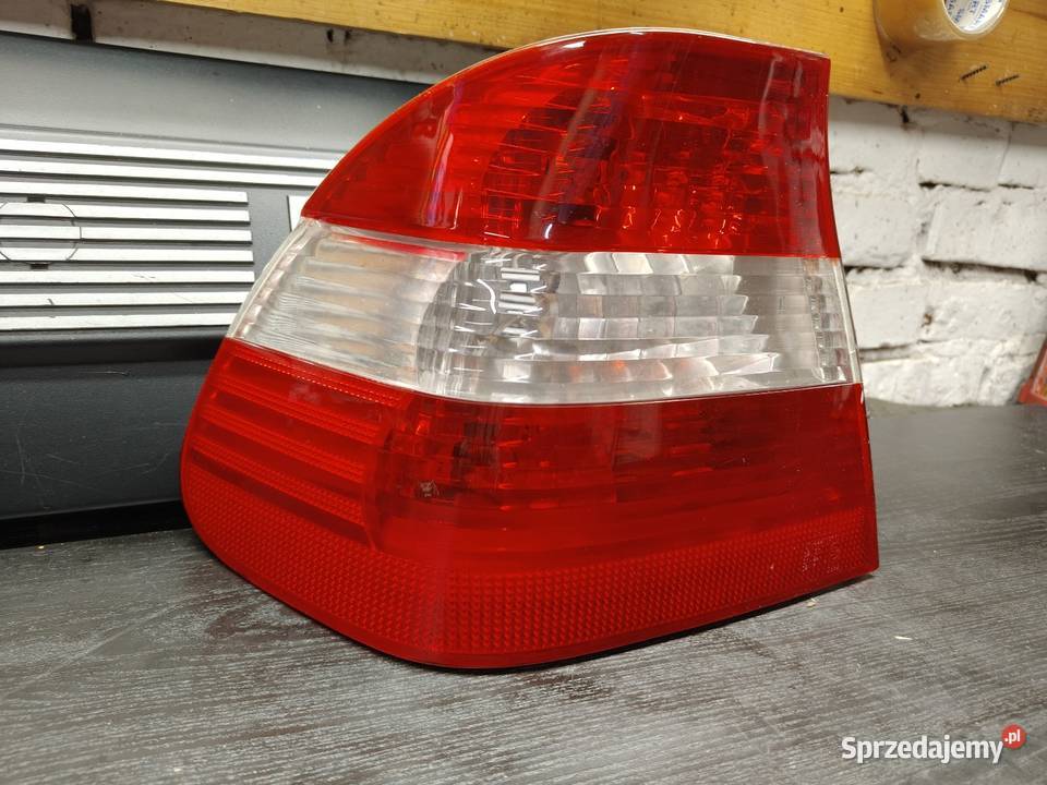 Bmw e46 sedan tylna lewa lampa Lif depo Aleksandrów Łódzki