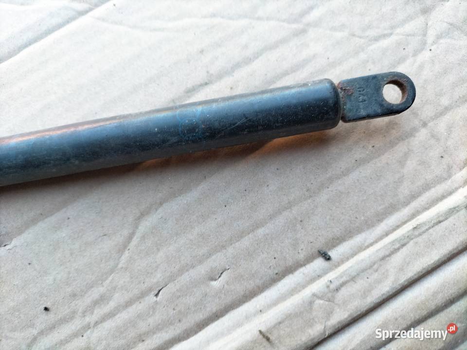 Audi 80 B4 80B4 Siłownik maski klapy lubelskie Kamień-Kolonia