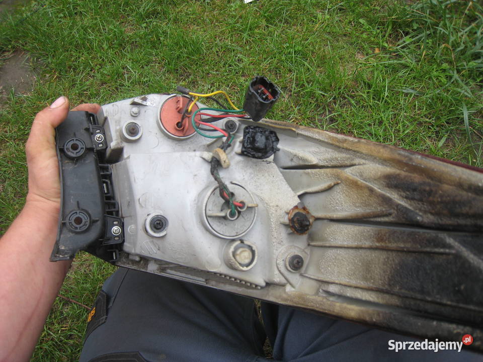 Lampa tylna prawa komplet Hyundai IX35 0913 Oświetlenie Kraków sprzedam