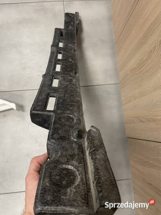 Toyota Auris 5261102260b absorber zderzaka części blacharskie