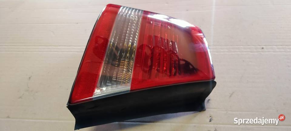 SAAB 93 93 SEDAN 20022007 LAMPA LEWY TYŁ Lampy tylne sprzedam