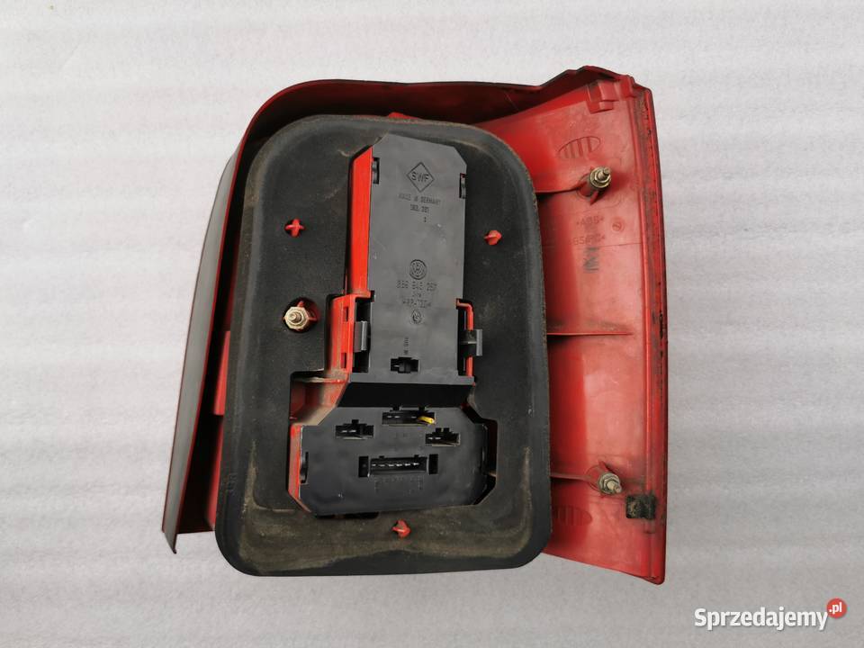 Lampa Lewy Tył Tylna Lewy VW Passat B5 Kombi lampy tylne
