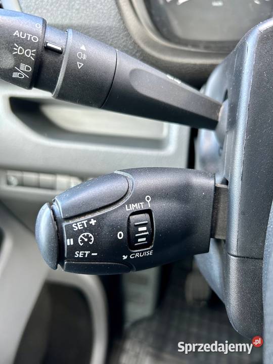 Opel Vivaro 201920 20CDTI 122 Klimatyzacja