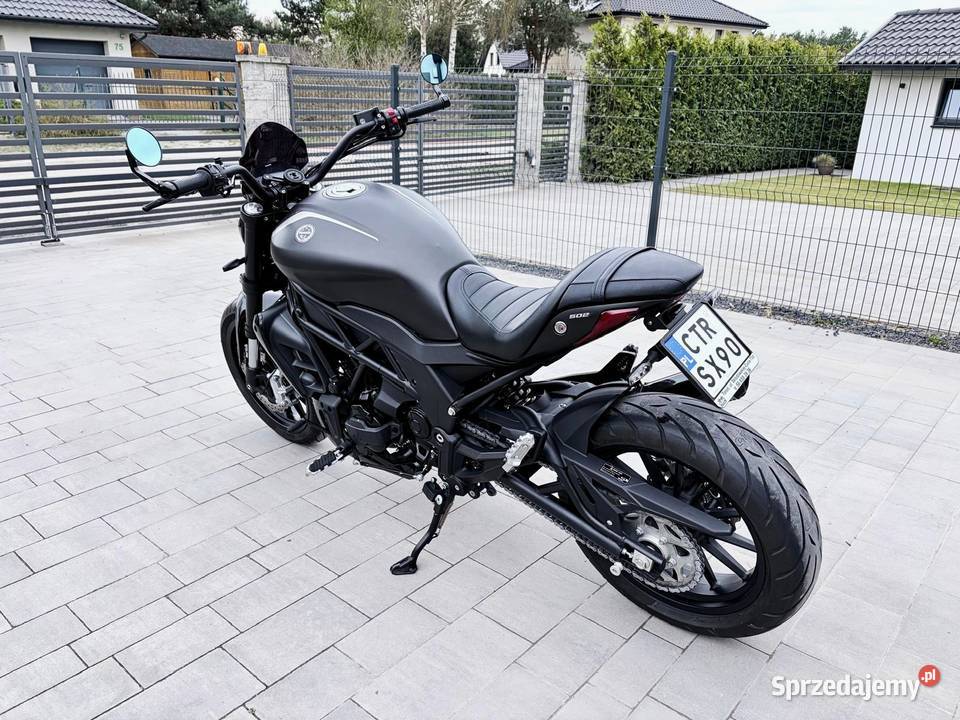 Benelli 502c pierwszy właściciel salon Polska naked