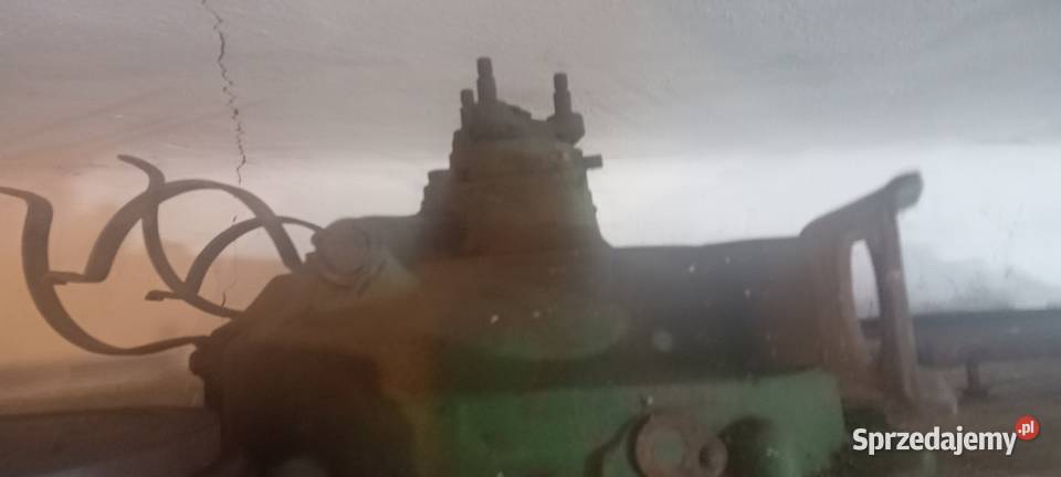 John deereLanz 300 obudowa sprzęgła Dryszczów sprzedam
