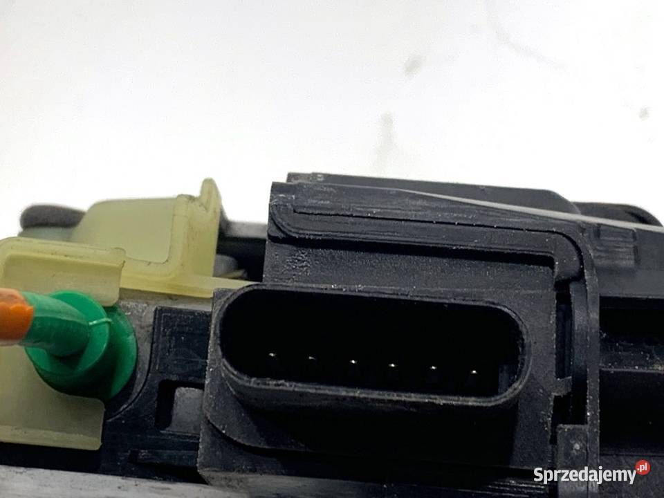 ZAMEK DRZWI LEWY PRZÓD BMW G30 SedanLimuzyna osobowe