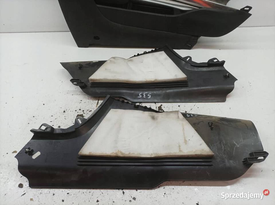 TUNEL ŚRODKOWY PODŁOKIETNIK C Opel Zafira III