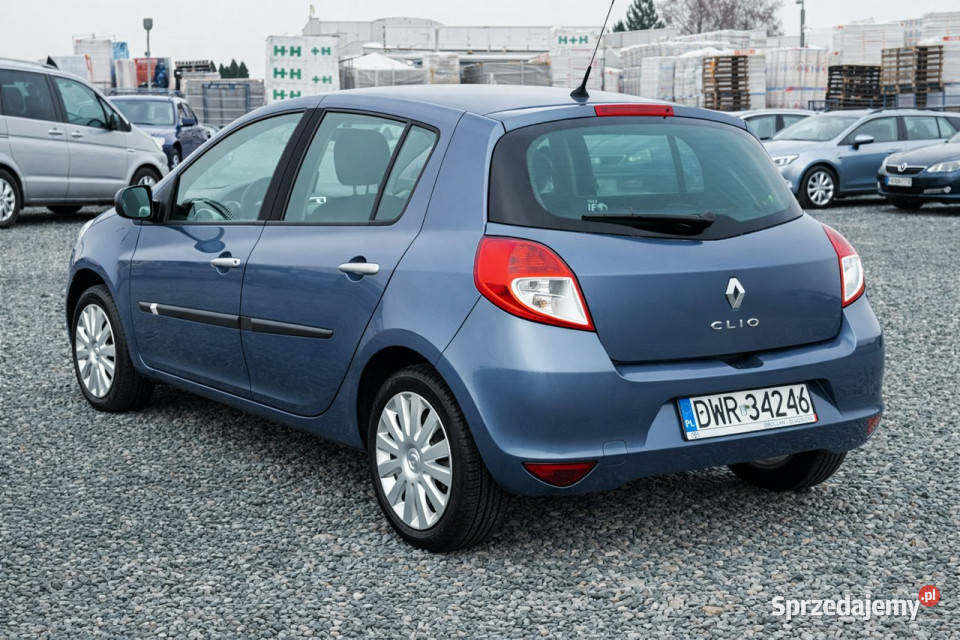 Renault Clio 11 102 2010r 149 klimatyzacja III manualna