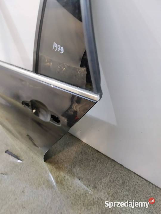 DRZWI LEWE TYŁ KOMBI TOURING CZARNE LIFT Bmw