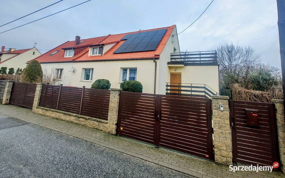 Wyjątkowy dom jednorodzinny bliźniak w centrum Toruń