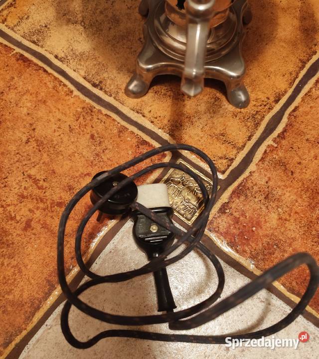 Stary rosyjski radzieckimetalowy samowar do Warszawa