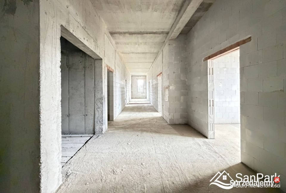 Lokal Lesko 972m2 podkarpackie