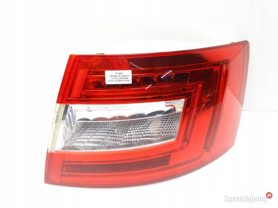LAMPA PRAWA PRAWY TYŁ TYLNA W BŁOTNIK SKODA osobowe